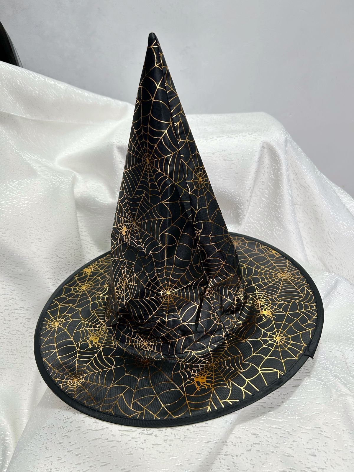 gorro alto relieve